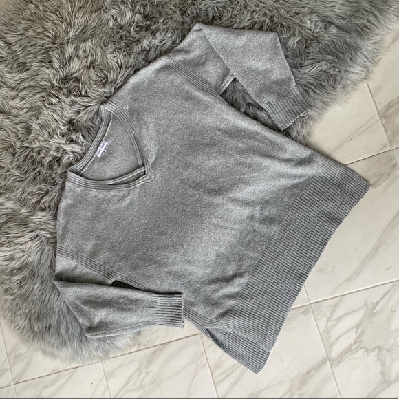 Nordstrom Sweaters - 🚩5/$20 Thyme & Honey Strappy Oversized Sweater